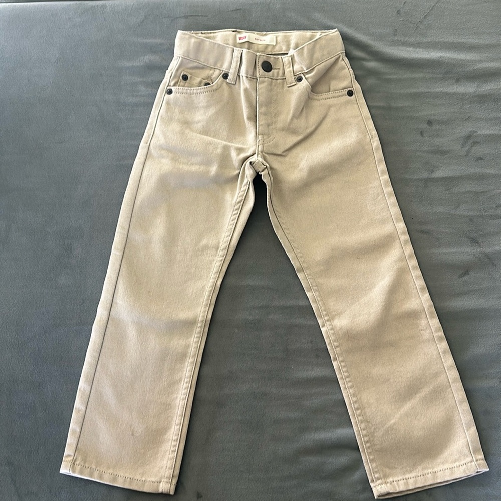 Boy’s khaki Levi jeans